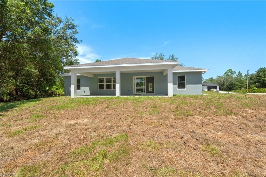 414 Cleveland Ave , Lehigh Acres, FL 33972 Photo