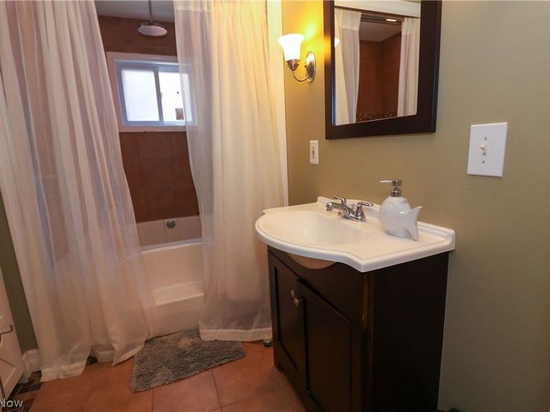 204 House Court , Fairport Harbor, OH 44077 Photo 25