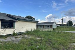 1054 Edgewater Road photo 4