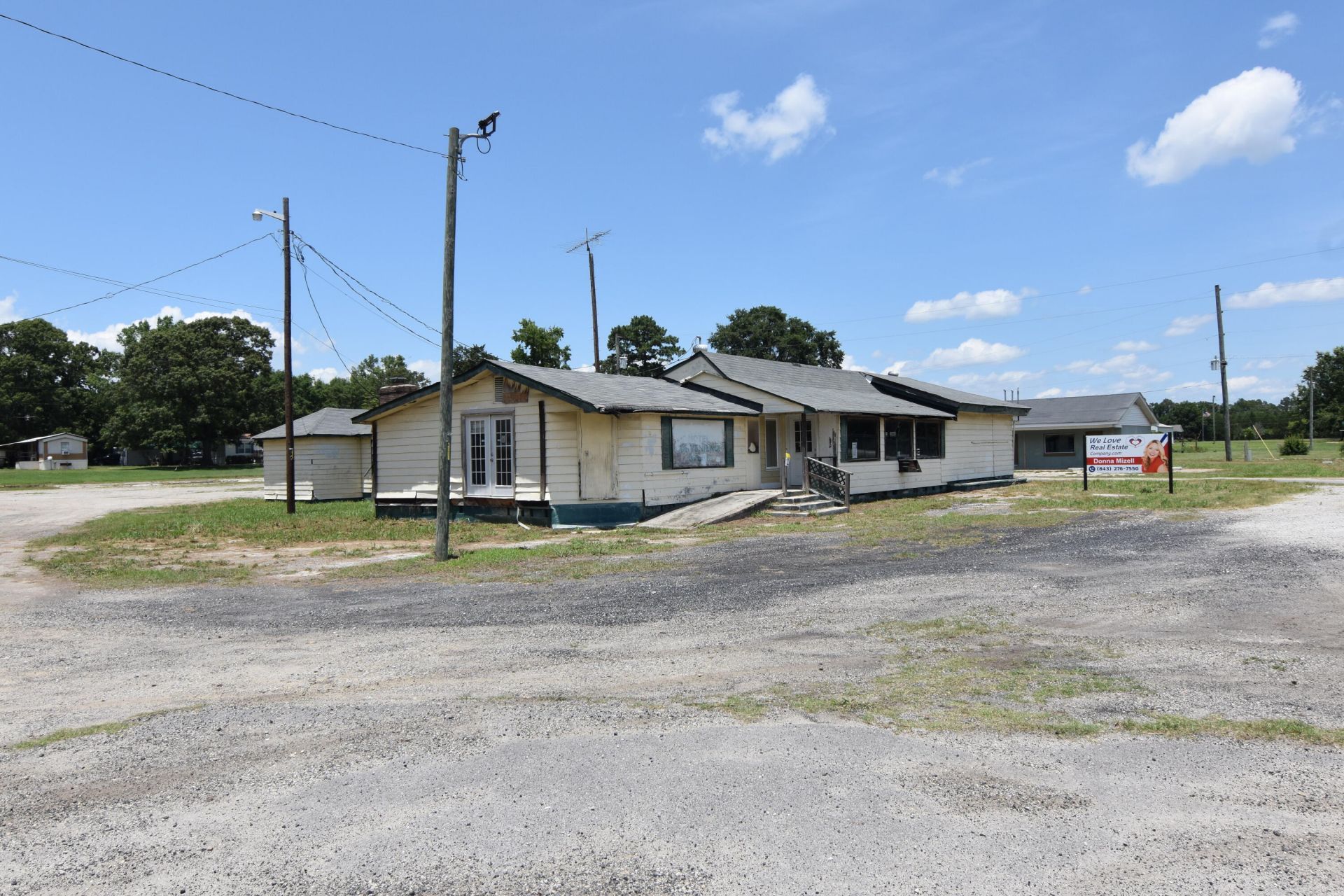 1054 Edgewater Road Photo 32