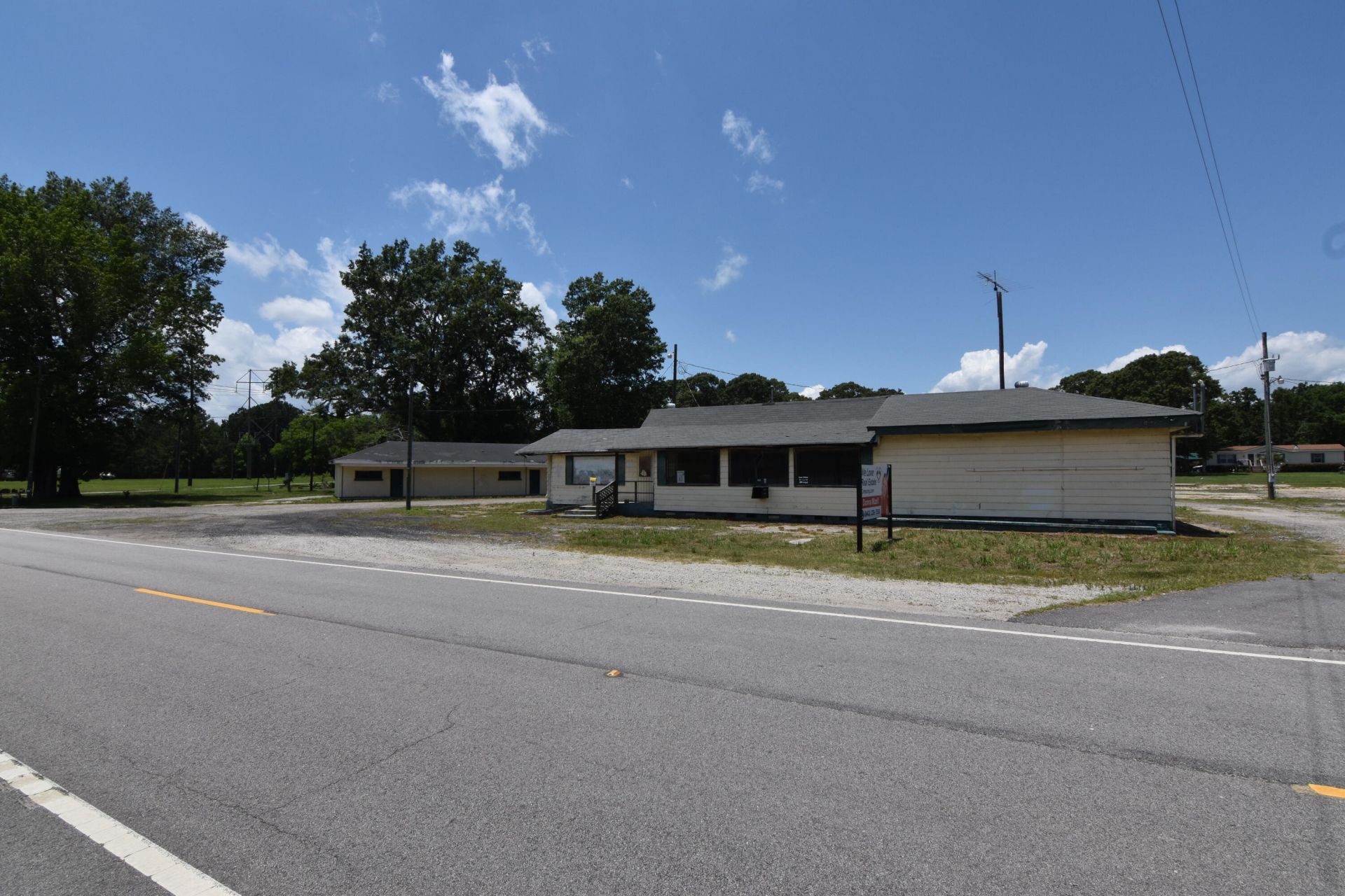 1054 Edgewater Road Photo 38