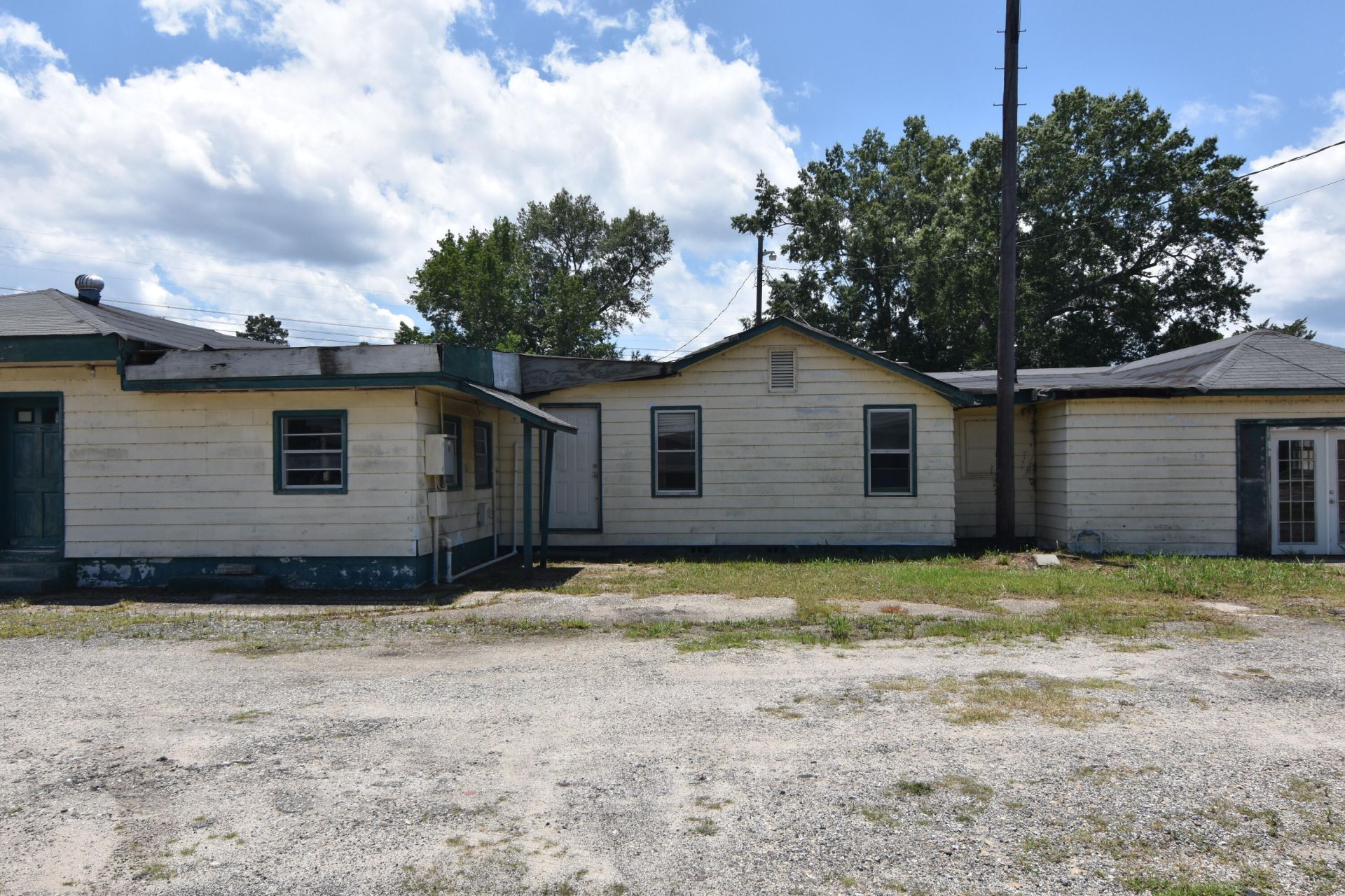 1054 Edgewater Road Photo 45