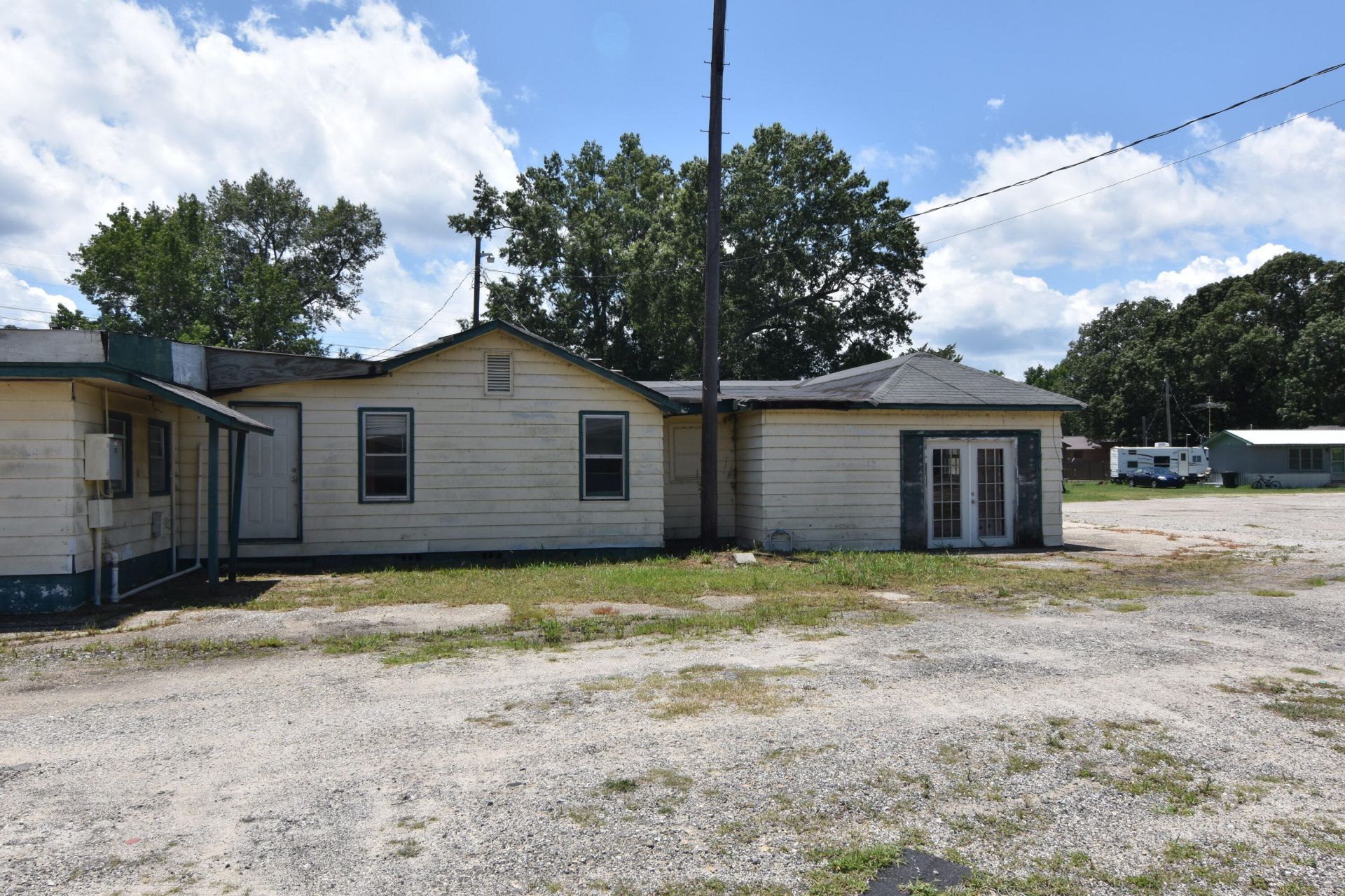 1054 Edgewater Road Photo 46