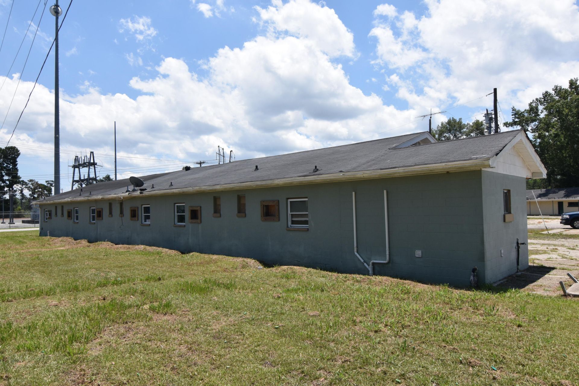 1054 Edgewater Road Photo 57