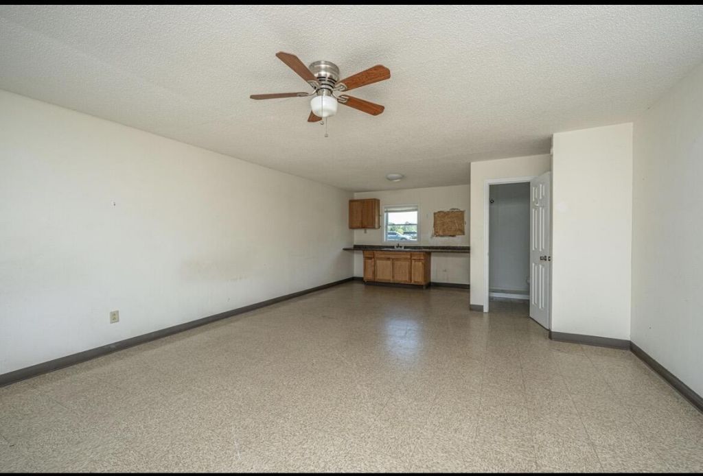 1054 Edgewater Road Photo 9