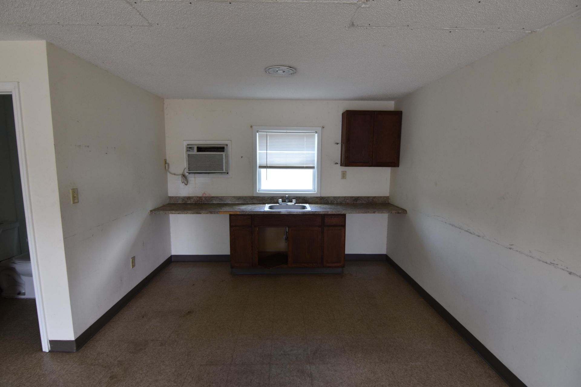 1054 Edgewater Road Photo 90