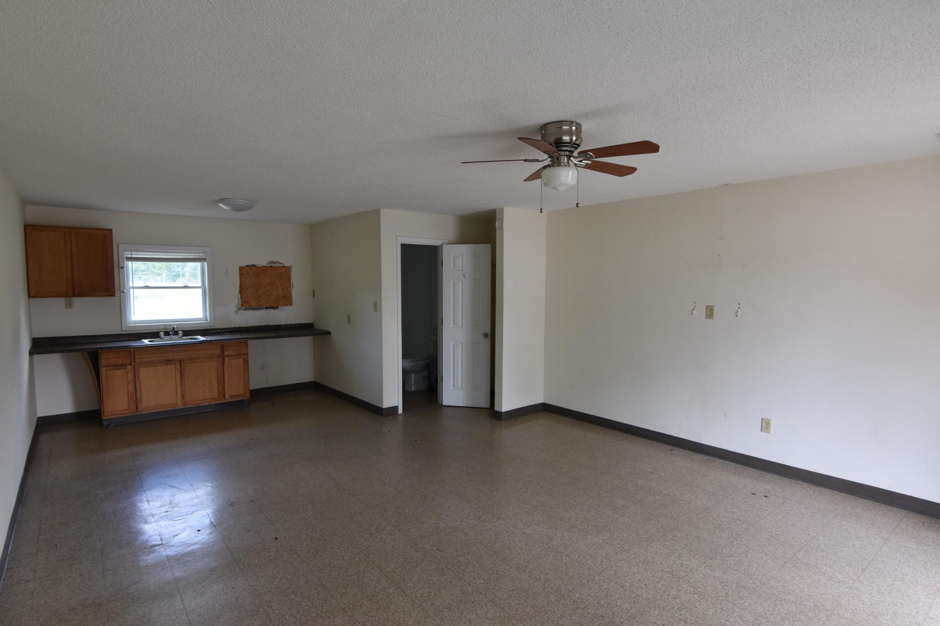 1054 Edgewater Road Photo 93