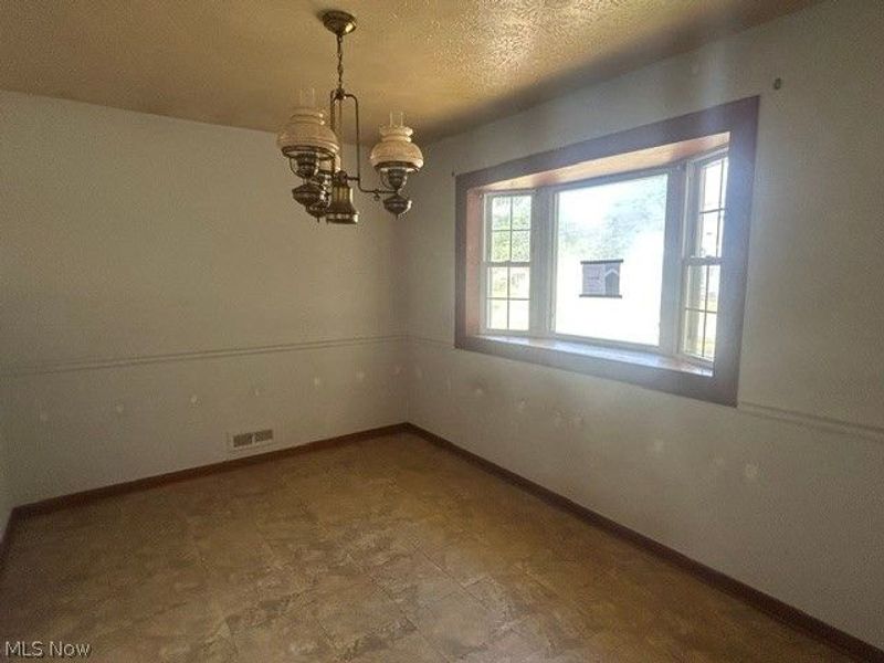 10761 Meadowbrook Drive , Parma Heights, OH 44130 Photo 13