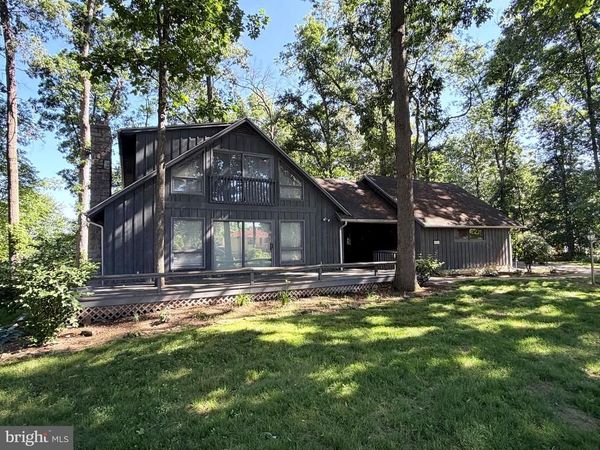 6067 GREENBRIAR COURT, FAYETTEVILLE, PA 17222