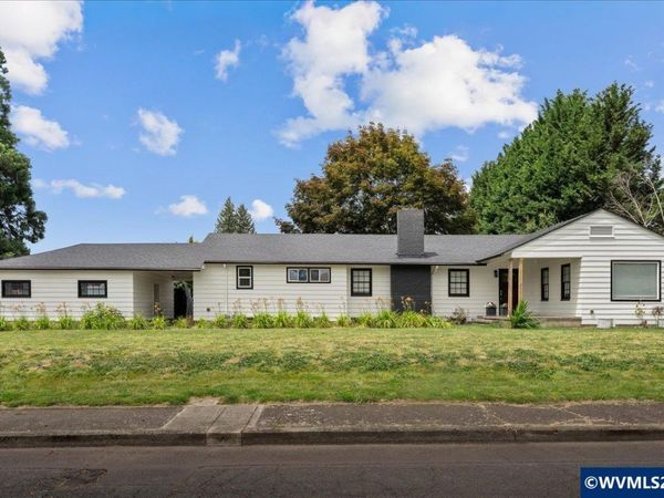 590 N Pershing St St, Mt Angel, OR 97362