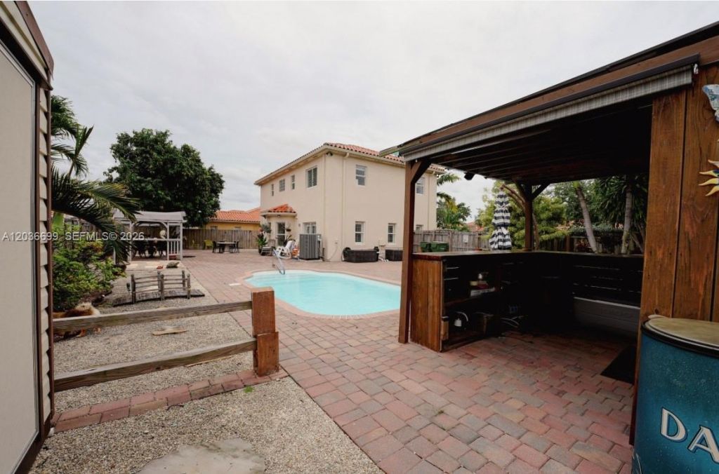 1935 NE 35th Ave, Homestead, FL 33033 Photo
