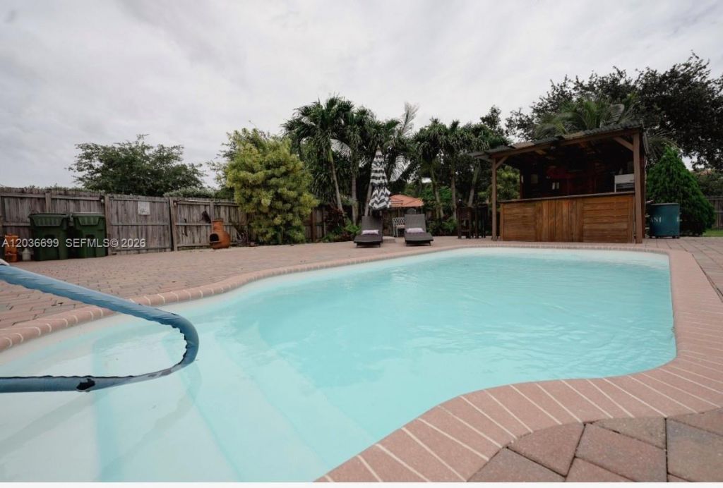 1935 NE 35th Ave, Homestead, FL 33033 Photo