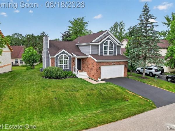 475 Court Lane , Oceola Twp, MI 48843
