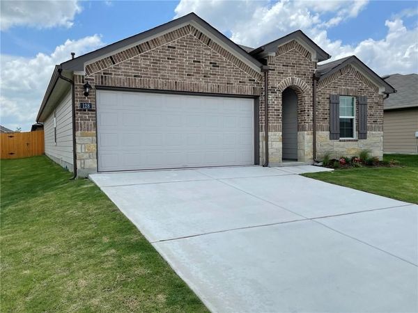 128 Hazel GRV , San Marcos, TX 78666