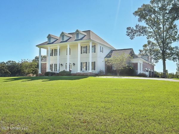 1735 Alana Drive, Terry, MS 39170
