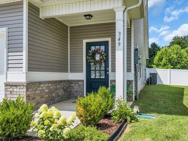 349 Geneva Ln, Columbia, TN 38401