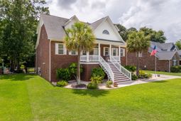 8730 Alexandria Drive photo 4