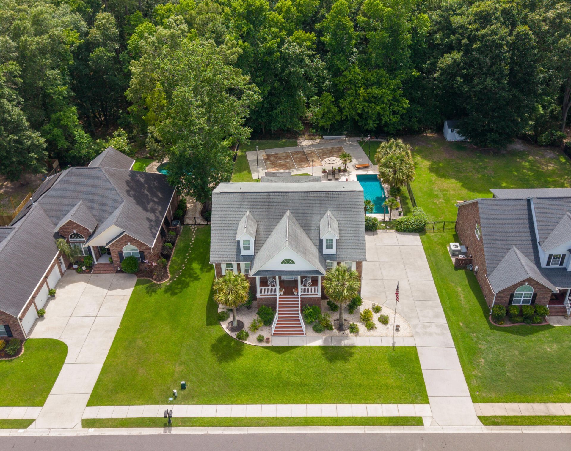 8730 Alexandria Drive Photo 7