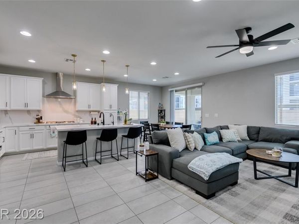 1909 Rini Ridge Avenue, North Las Vegas, NV 89031