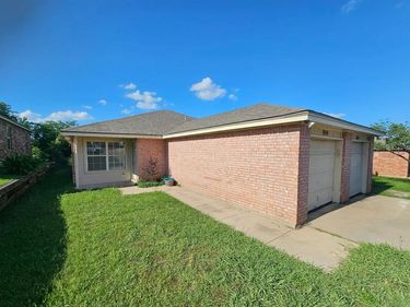 8144 Marydean Avenue, Fort Worth, TX 76116