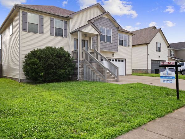 3738 Gray Fox Dr, Clarksville, TN 37040
