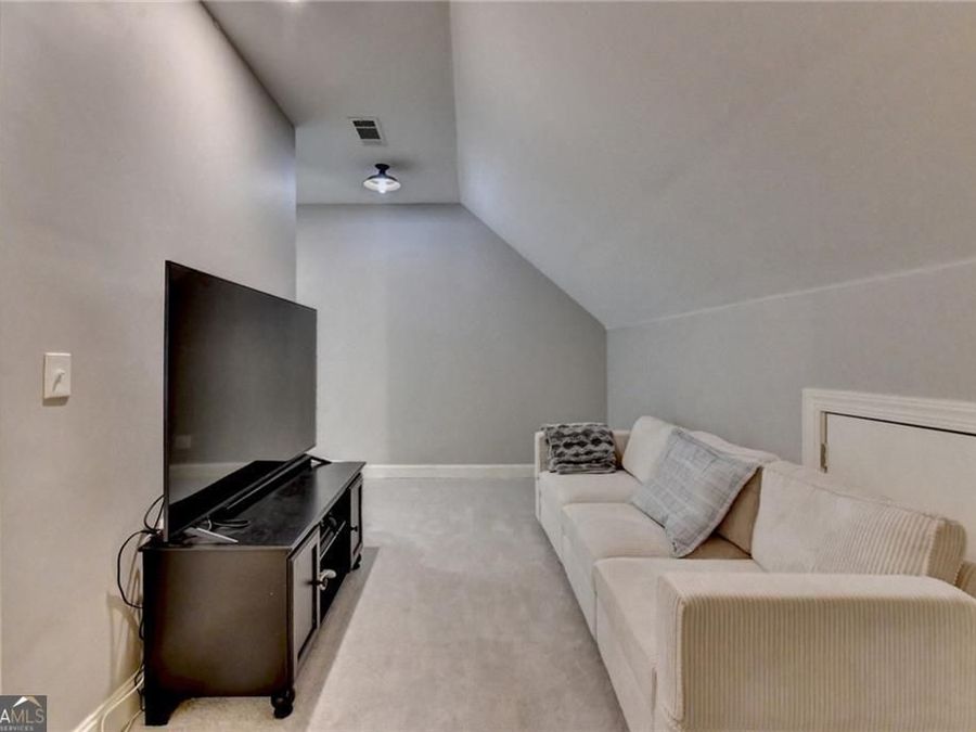 Property Image 76