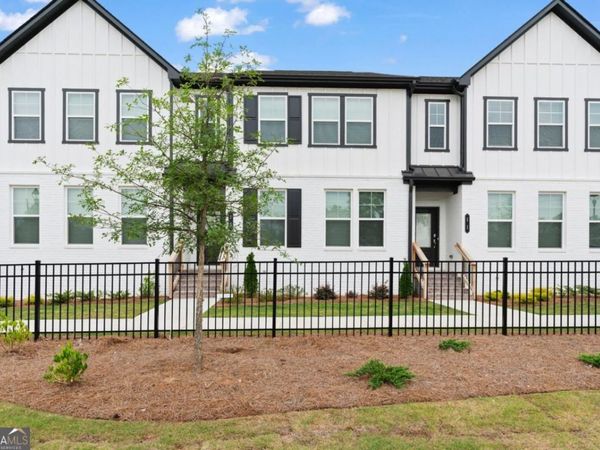 15 Constitution Avenue, Pendergrass, GA 30567