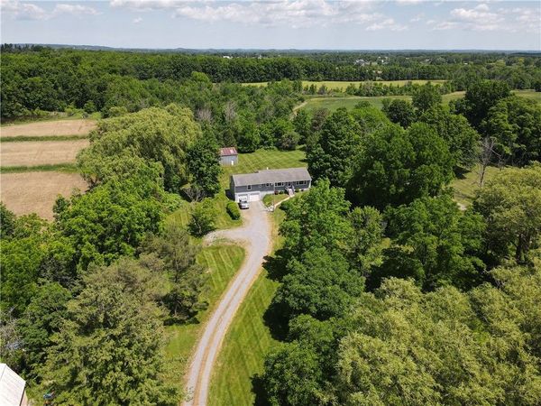 6720 Rice Road, East Bloomfield, NY 14564