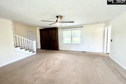 2727 College Street photo 4