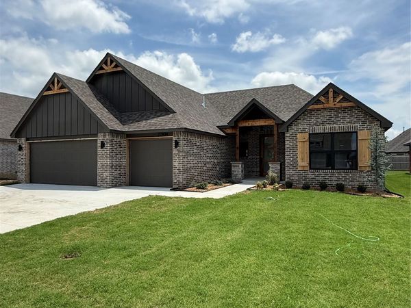 22904 E 106th Place S, Broken Arrow, OK 74014