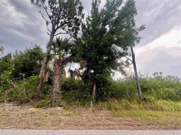 7370 SIOUX STREET , PORT CHARLOTTE, FL 33981