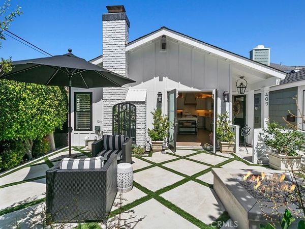 409 Poinsettia Ave. , Corona Del Mar, CA 92625
