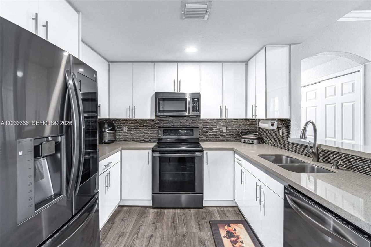 6340 NW 114th Ave , Unit 134, Doral, FL 33178 Photo