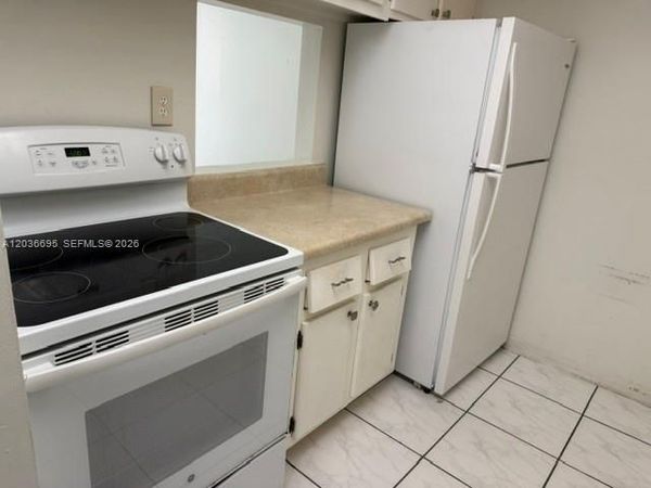 14221 N Kendall Dr , Unit 211C, Miami, FL 33186