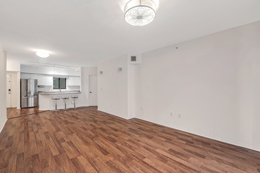 2105 Lavers Circle, Unit 306, Delray Beach, FL 33444 Photo