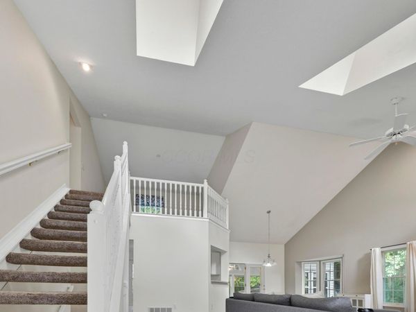 1422 Reserve Drive , Reynoldsburg, OH 43068