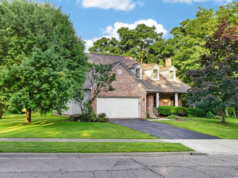 1422 Reserve Drive, Reynoldsburg, OH 43068 Photo 2
