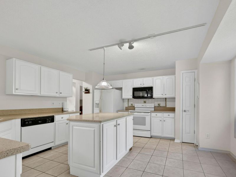 1422 Reserve Drive, Reynoldsburg, OH 43068 Photo 7