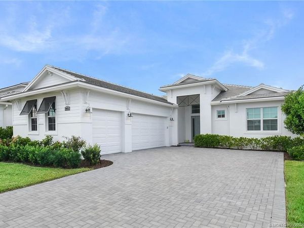 8472 SW Cantante Way, Port St Lucie, FL 34987