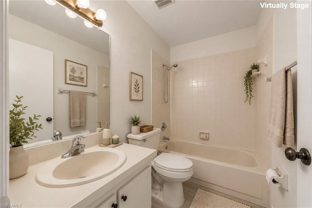 9265 Lake Park Dr , Unit 201, Fort Myers, FL 33919 Photo