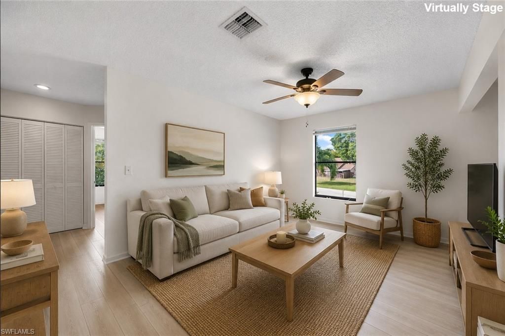 9265 Lake Park Dr , Unit 201, Fort Myers, FL 33919 Photo