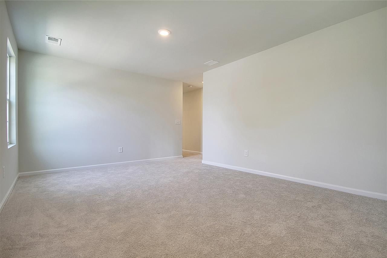 1207 Tibetan St. Photo 14