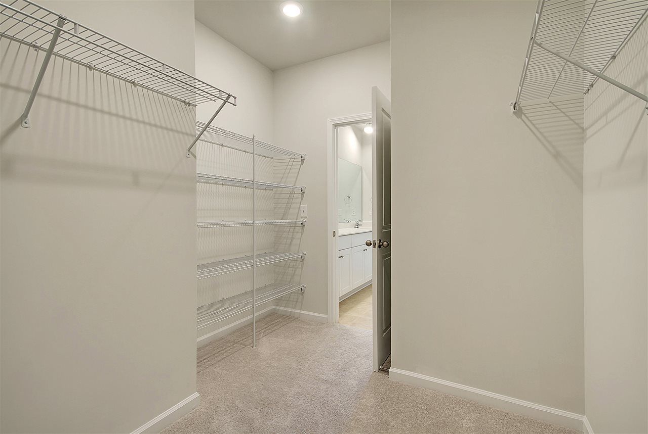 1207 Tibetan St. Photo 20