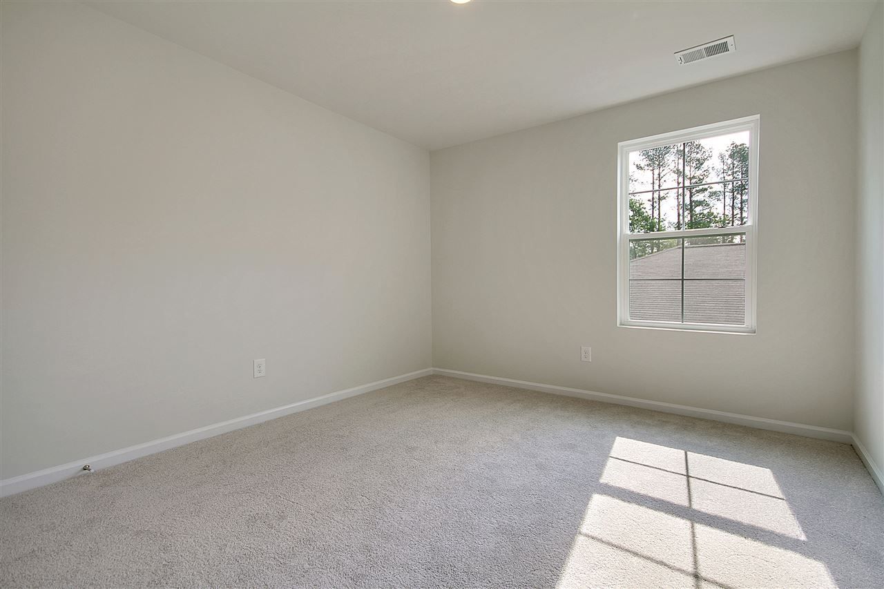 1207 Tibetan St. Photo 7