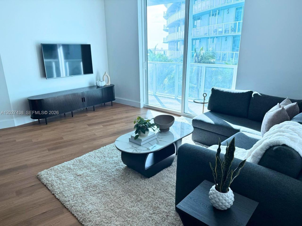 1900 N Bayshore Dr, Unit 1417, Miami, FL 33132 Photo