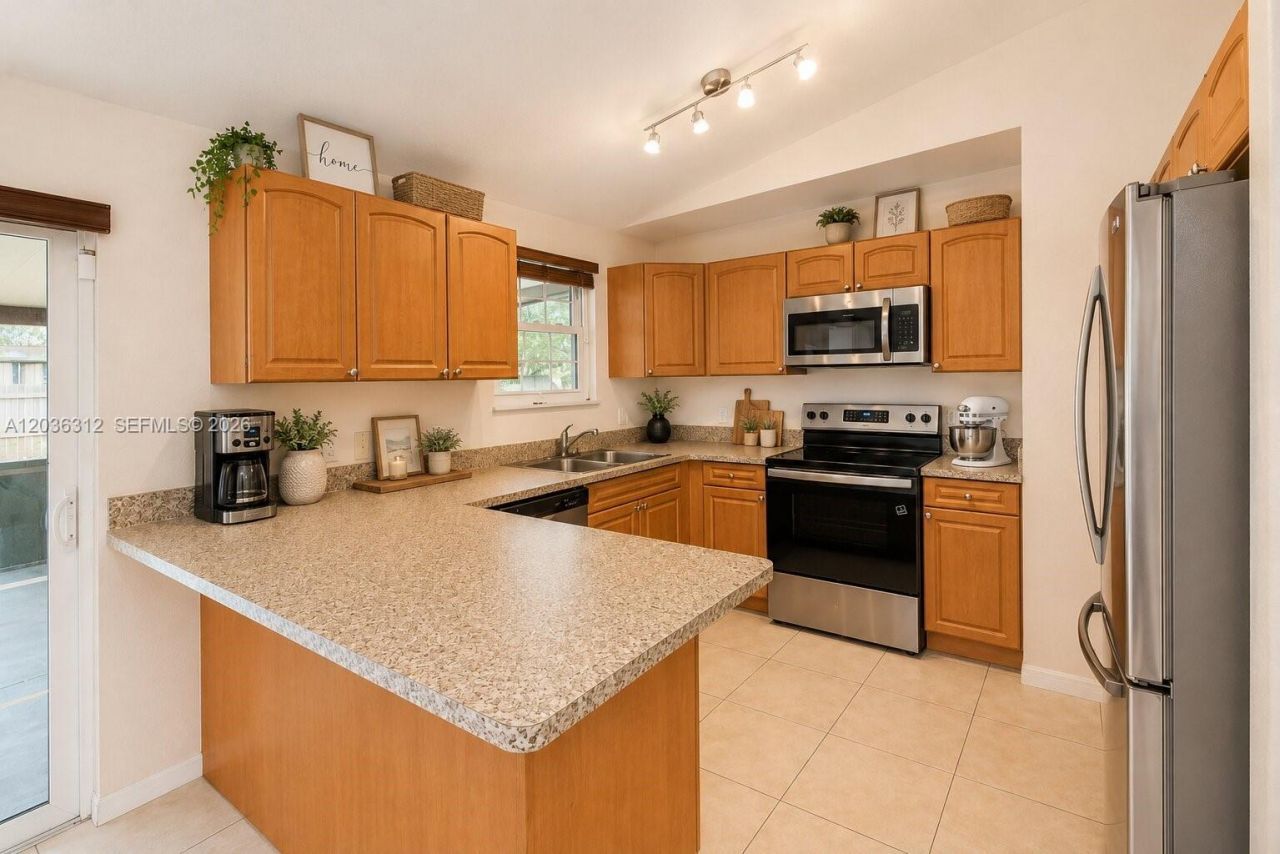 19103 SW 319th St , Homestead, FL 33030 Photo