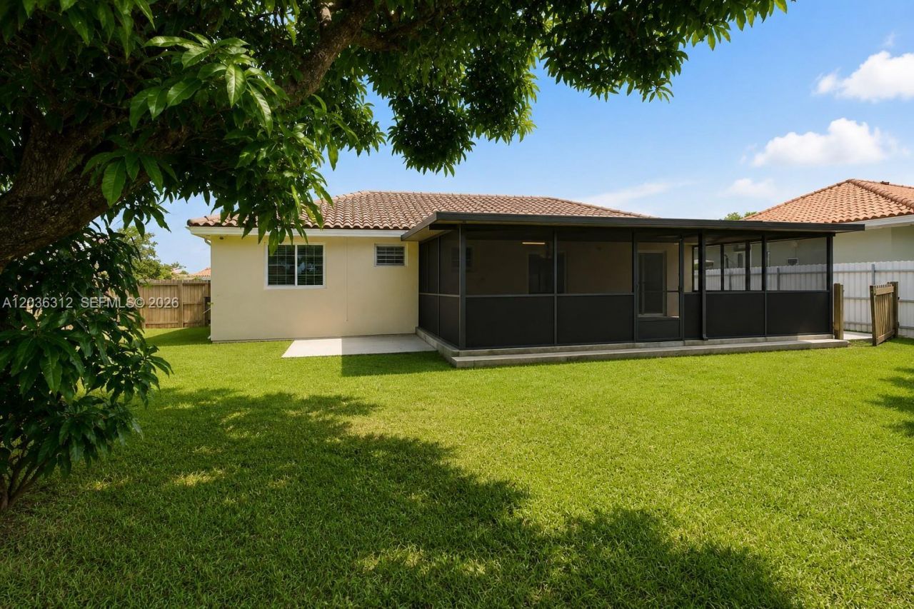 19103 SW 319th St , Homestead, FL 33030 Photo