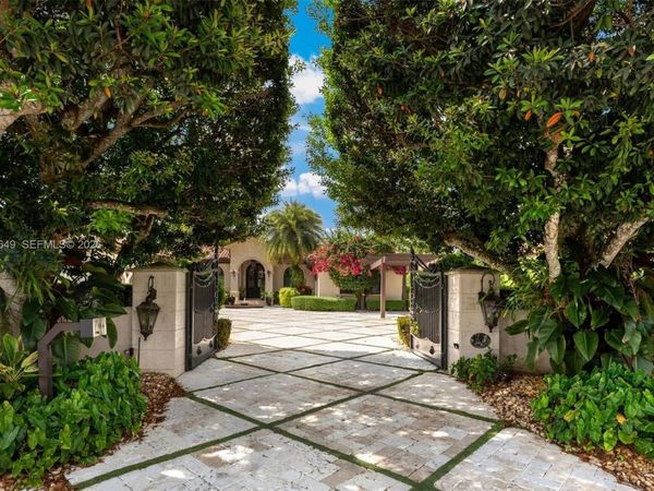 10270 SW 62nd St , Miami, FL 33173