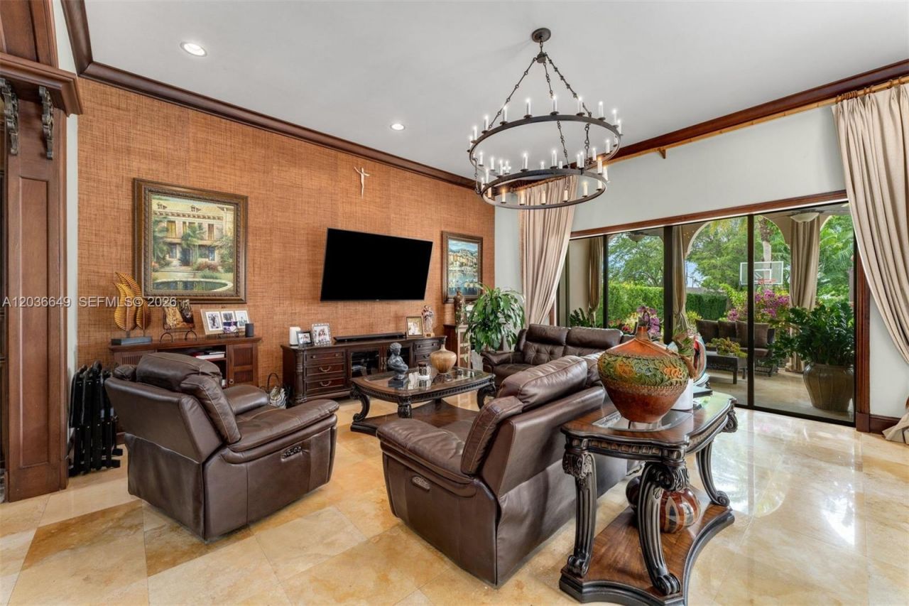 10270 SW 62nd St , Miami, FL 33173 Photo