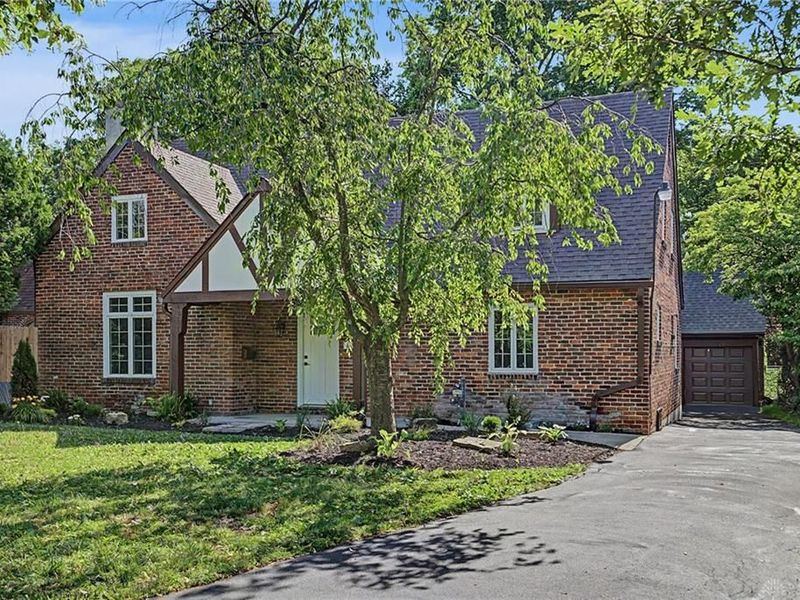 1614 Catalpa Drive, Dayton, OH 45406 Photo 2